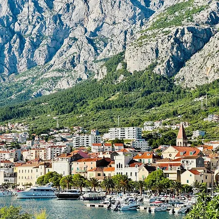 Apartment Luxury Adria Makarska - Sea & Mountain View, Whirlpool And Private Parking