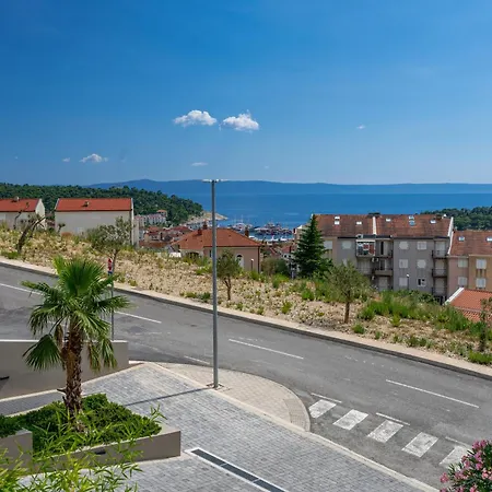 Luxury Adria - Sea & Mountain View, Whirlpool And Free Parking Апартаменты Макарска