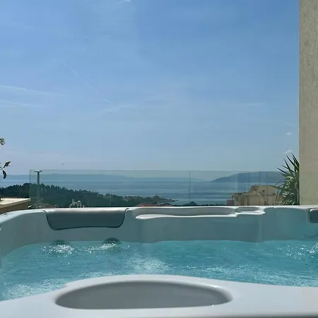 Luxury Adria Makarska - Sea & Mountain View, Whirlpool And Private Parking Makarská