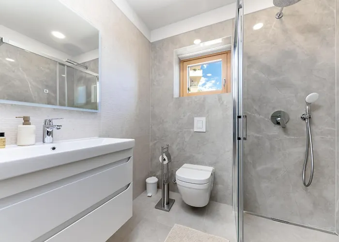 Apartment Luxury Adria - Sea & Mountain View, Whirlpool And Free Parking *