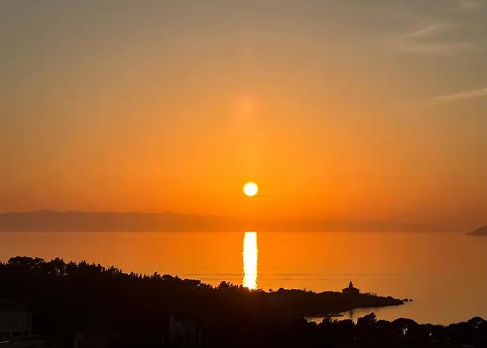 Luxury Adria - Sea & Mountain View, Whirlpool And Free Parking Апартаменты *