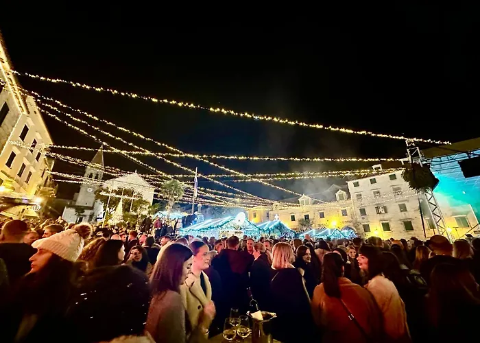 Apartment Luxury Adria - Sea & Mountain View, Whirlpool And Free Parking Makarska