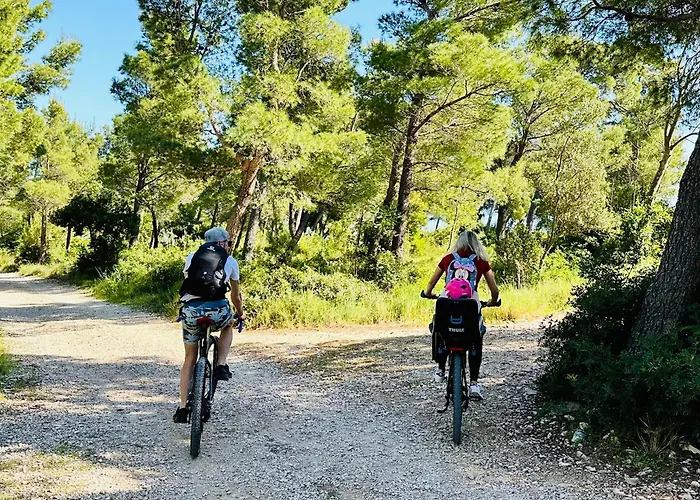 Luxury Adria - Sea & Mountain View, Whirlpool And Free Parking Макарска