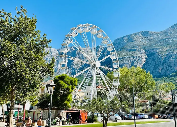 Luxury Adria - Sea & Mountain View, Whirlpool And Free Parking Макарска